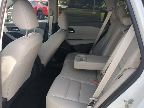Certified 2025 Nissan Rogue SL w/ Tech Package AWD/4WD image 14