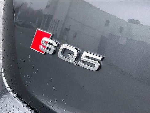 Used 2021 Audi SQ5 Premium Plus image 9