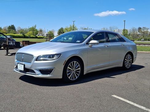 Used 2019 Lincoln MKZ Premiere FWD image 6