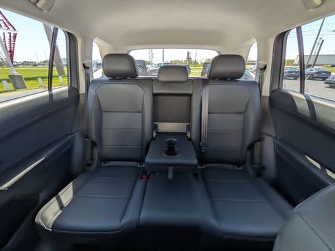 Used 2019 Volkswagen Tiguan SE AWD/4WD image 18