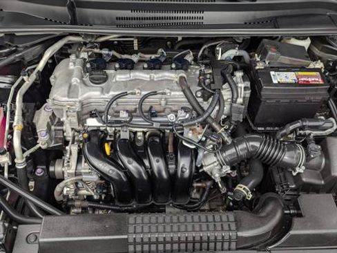 Used 2022 Toyota Corolla LE FWD image 29