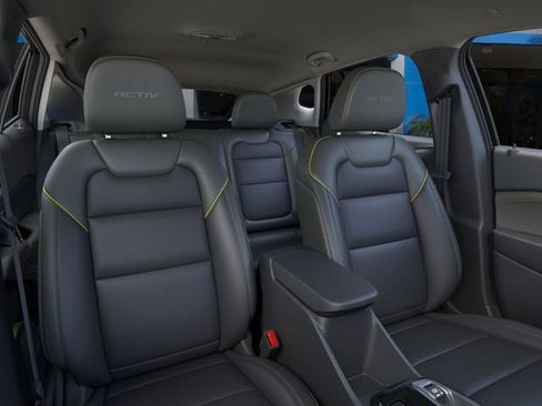 New 2025 Chevrolet Trax ACTIV w/ Driver Confidence Package FWD image 16