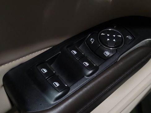 Used 2017 Lincoln MKC Select w/ Select Plus Package image 27