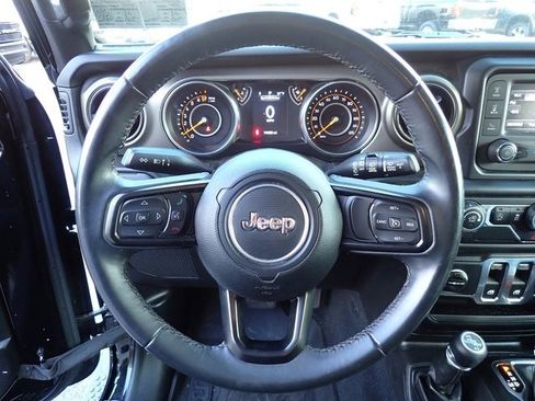 Certified 2019 Jeep Wrangler Sport image 19
