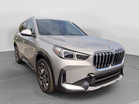 Used 2023 BMW X1 xDrive28i w/ Premium Package AWD/4WD image 4