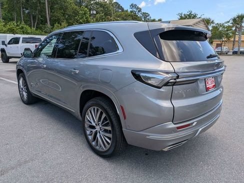 New 2026 Buick Enclave Avenir w/ Super Cruise Package FWD image 7