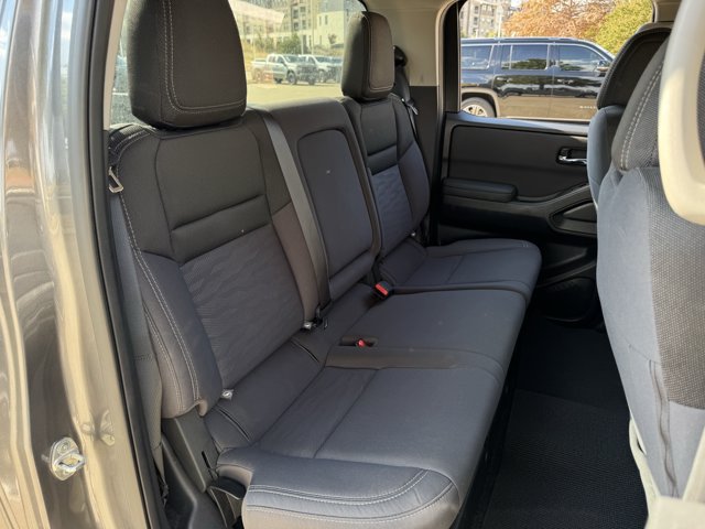 Used 2024 Nissan Frontier SV AWD/4WD image 29