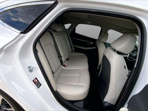 Used 2022 Hyundai Sonata Limited w/ Preferred Accessory Package FWD image 20