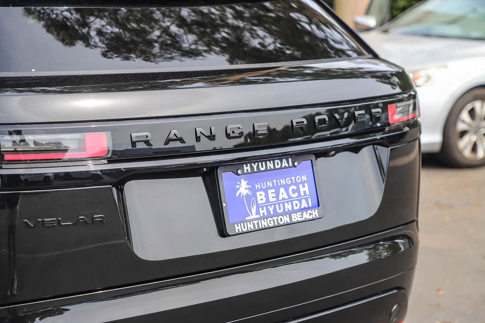 Used 2024 Land Rover Range Rover Velar Dynamic SE AWD/4WD image 8