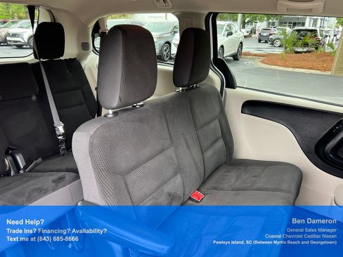 Used 2019 Dodge Grand Caravan SE FWD image 21