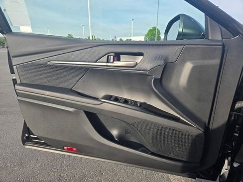 Certified 2025 Toyota Camry SE image 21