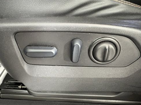 Used 2023 GMC Sierra 2500 AT4 w/ AT4 Preferred Package image 13