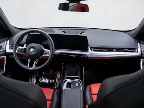 Used 2024 BMW X1 M35i w/ Premium Package image 9