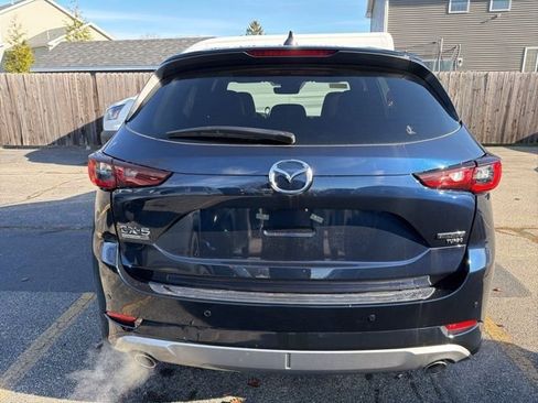 New 2025 MAZDA CX-5 Signature image 4