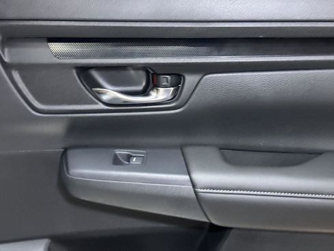 Used 2025 Honda CR-V LX image 34