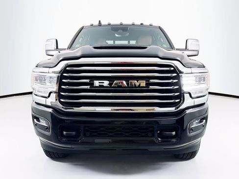 Used 2023 RAM 3500 Limited image 2