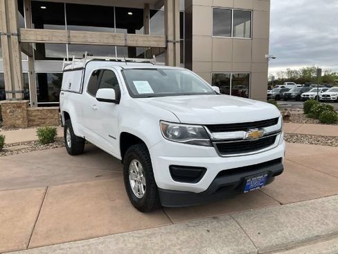 Used 2020 Chevrolet Colorado W/T w/ WT Convenience Package AWD/4WD image 10