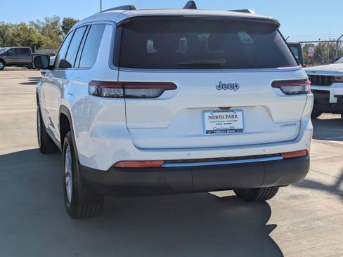New 2025 Jeep Grand Cherokee L Laredo RWD image 5