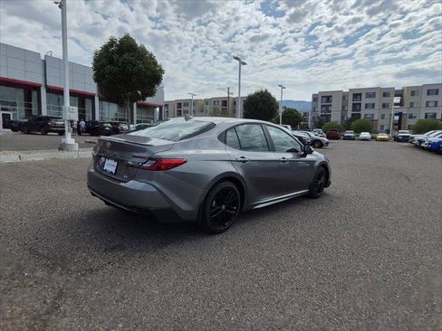 Certified 2025 Toyota Camry SE FWD image 5
