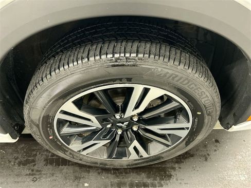 Used 2024 Mitsubishi Eclipse Cross SEL image 8