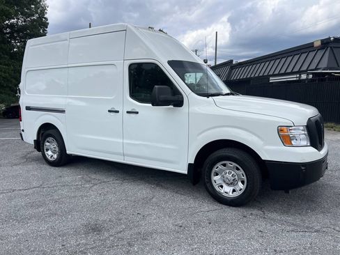 Used 2017 Nissan NV 2500 SV w/ Technology Package RWD image 4