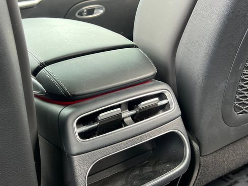 Used 2025 Genesis GV70 3.5T Sport w/ Sport Advanced Package image 18