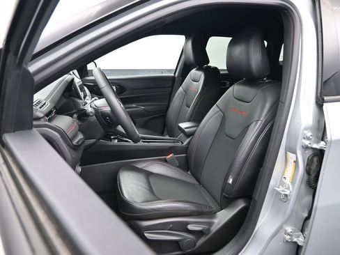 Used 2025 Jeep Compass Trailhawk w/ Trailer Tow Group image 24