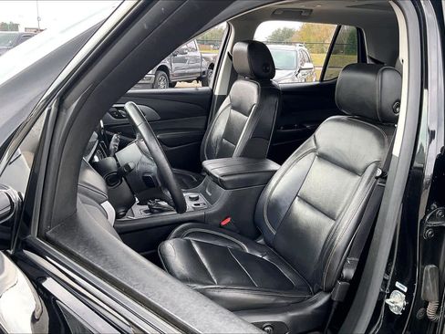 Used 2020 Chevrolet Traverse Premier w/ Redline Edition image 7