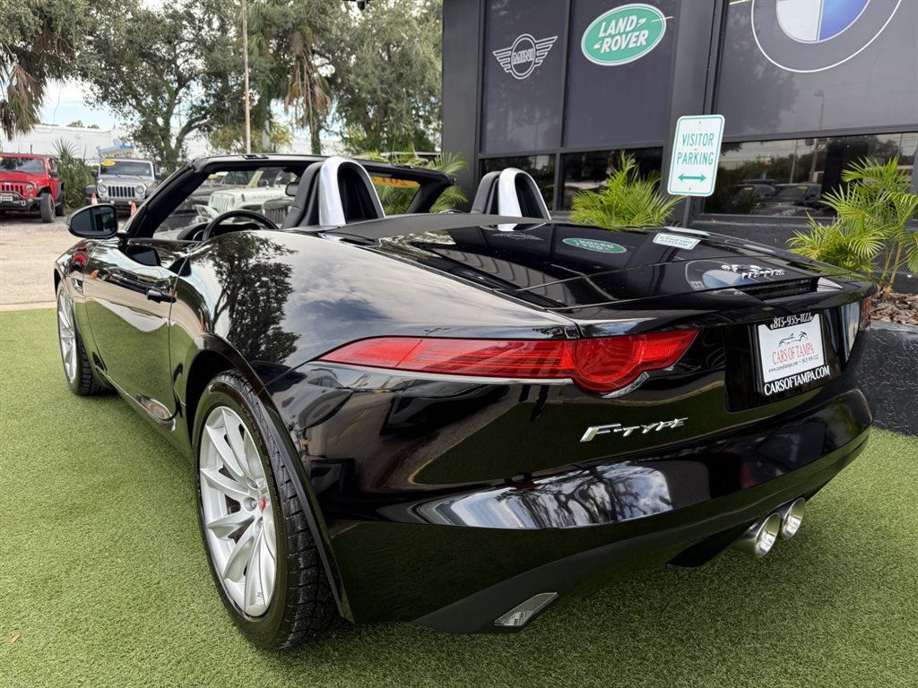 Used 2017 Jaguar F-TYPE Convertible RWD image 4