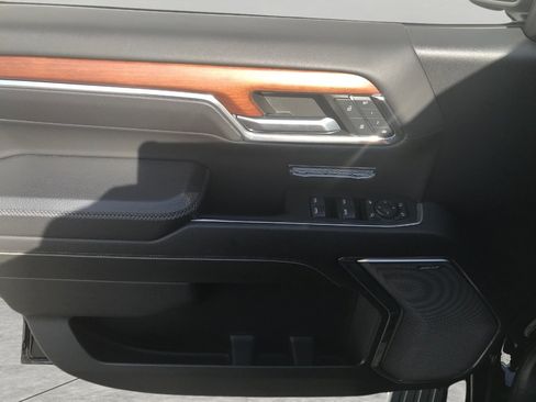 Used 2023 GMC Sierra 1500 Denali AWD/4WD image 33