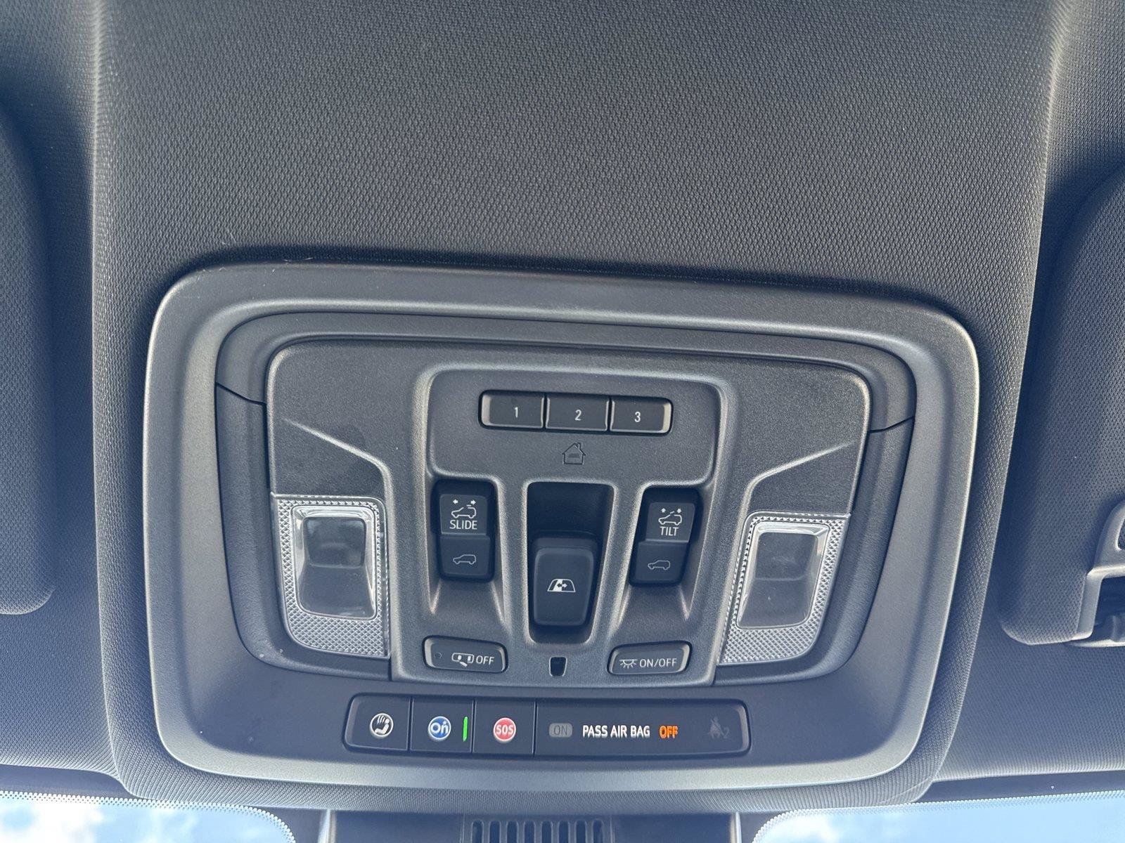 Used 2024 GMC Sierra 2500 AT4 w/ AT4 Premium Plus Package AWD/4WD image 25