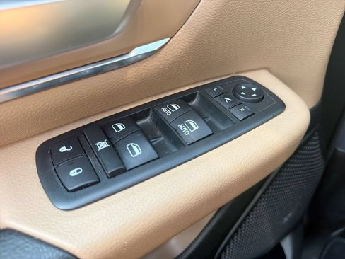 Used 2019 RAM 1500 Big Horn AWD/4WD image 18