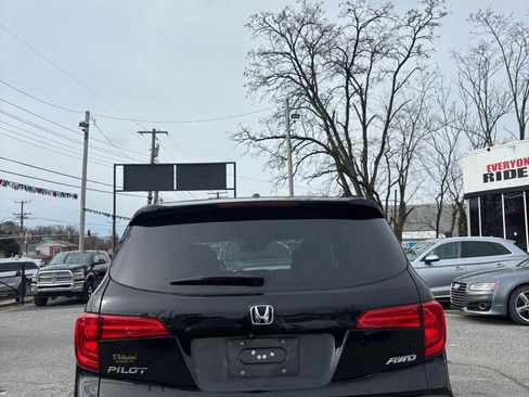 Used 2017 Honda Pilot EX-L image 3