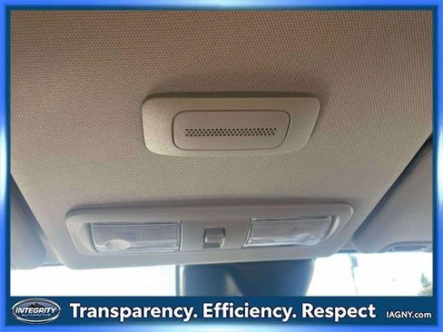 Certified 2024 Nissan Frontier SV image 32