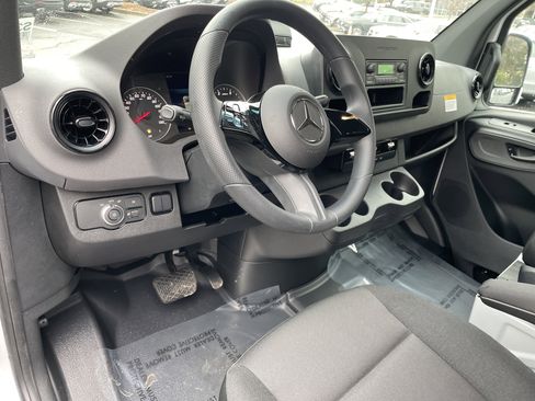 New 2025 Mercedes-Benz Sprinter 2500 image 22