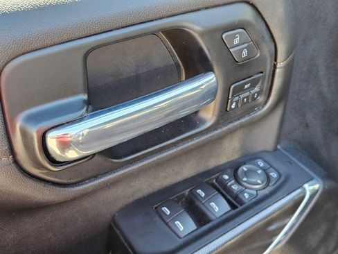 Used 2022 GMC Sierra 2500 AT4 w/ Gooseneck/5TH Wheel Package image 9