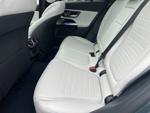 New 2026 Mercedes-Benz GLC 300 4MATIC image 23