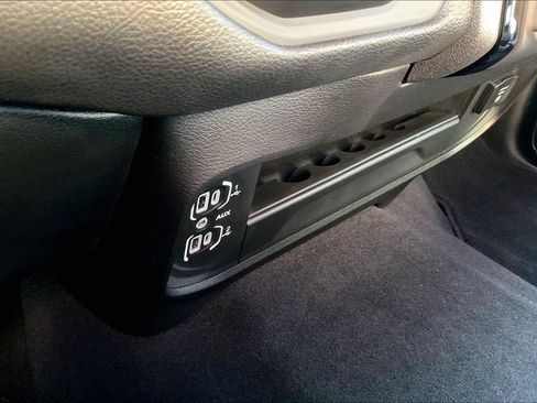 Used 2025 RAM 3500 Tradesman AWD/4WD image 28
