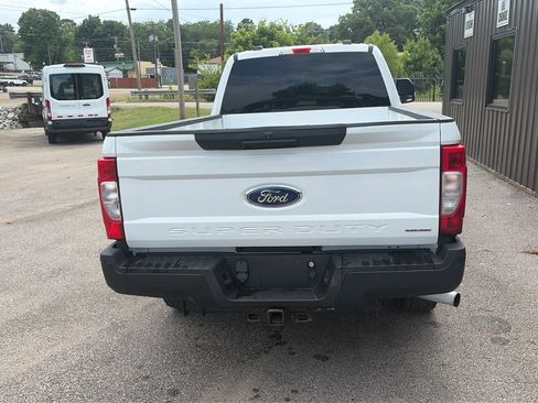 Used 2022 Ford F250 XL w/ Power Equipment Group AWD/4WD image 5