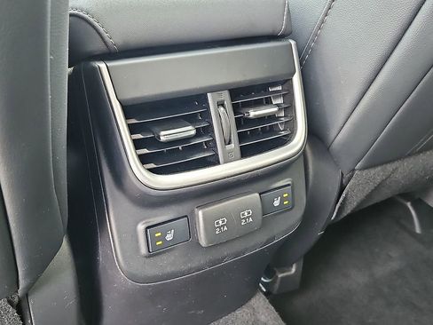 Used 2021 Subaru Outback Limited XT AWD/4WD image 26
