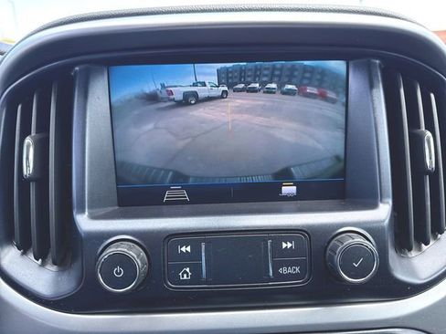 Used 2021 Chevrolet Colorado LT w/ Redline Special Edition AWD/4WD image 14