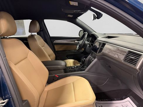 Used 2020 Volkswagen Atlas Cross Sport SE AWD/4WD image 22