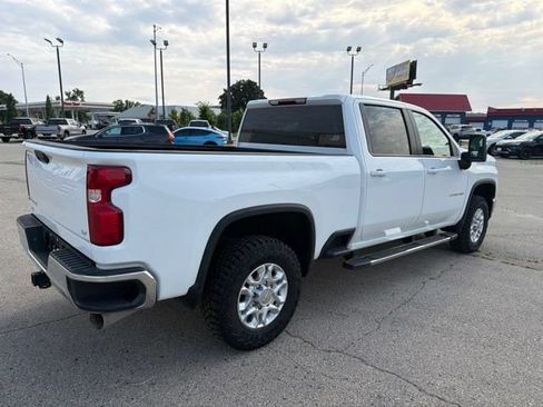 Used 2025 Chevrolet Silverado 2500 LT AWD/4WD image 5