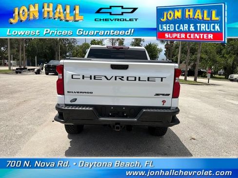 Used 2025 Chevrolet Silverado 1500 ZR2 w/ Technology Package AWD/4WD image 9