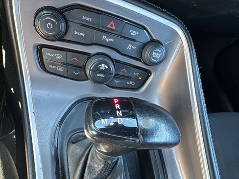Used 2022 Dodge Challenger GT RWD image 21
