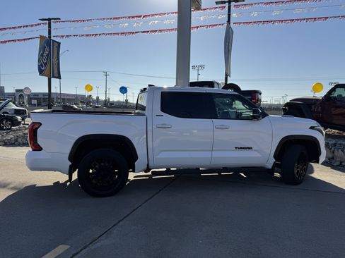Used 2024 Toyota Tundra Limited image 4