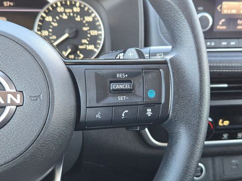 Used 2023 Nissan Rogue SV image 21