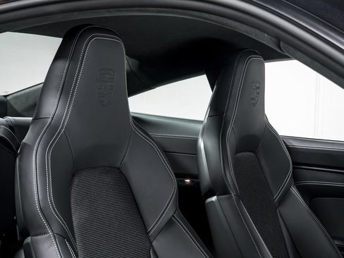 Used 2026 Porsche 911 GT3 RWD image 35