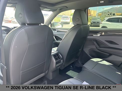 New 2026 Volkswagen Tiguan SE R-Line AWD/4WD image 19