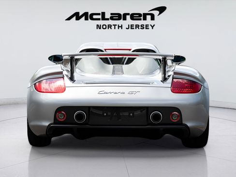 Used 2005 Porsche Carrera GT RWD image 15